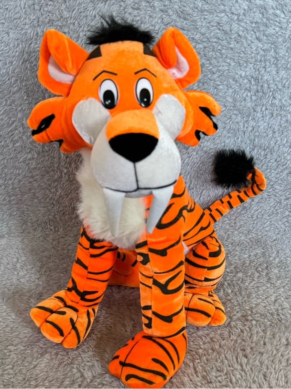 BJ Toy Co Orange Tiger‎ 18” Plush Saber Tooth Stuffed Animal
